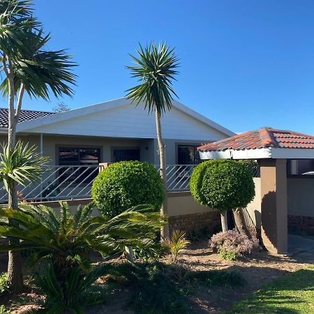 Tree Haven Hotel Port Elizabeth Exterior photo